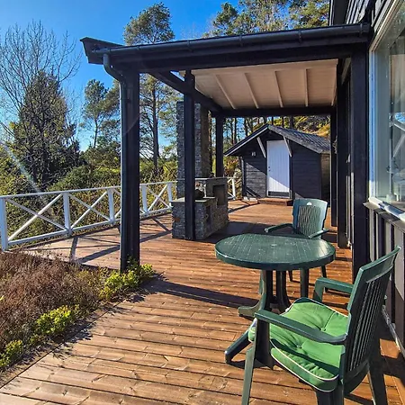 4 Bedroom Awesome In Fusa Feriehus Husa