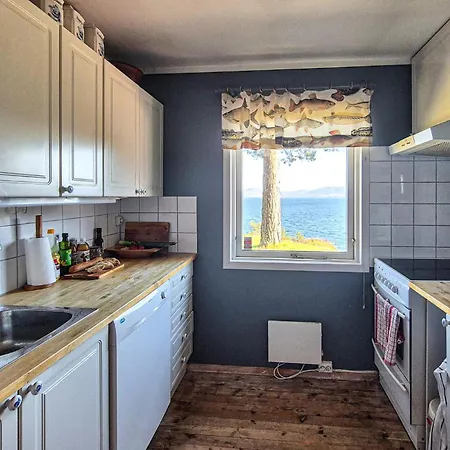 4 Bedroom Awesome In Fusa